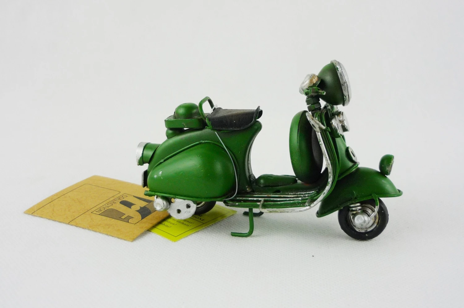 Blechmodell Mini-Roller Motorroller Ca 11,5x5,5x7,5cm 904444 Grün 4 Blechmodell Mini-Roller Motorroller Ca 11,5x5,5x7,5cm 904444 Grün – Bild 4